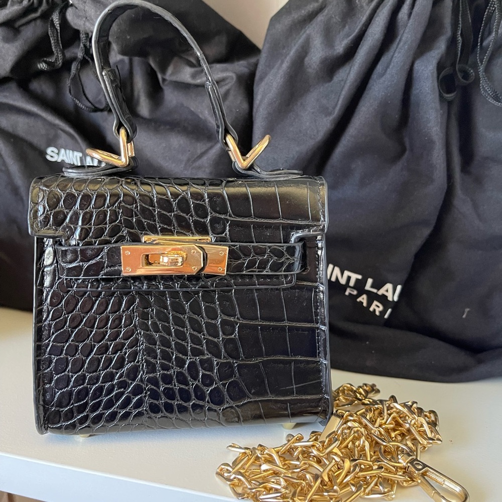 Elegant Black Crocodile-Embossed Handbag